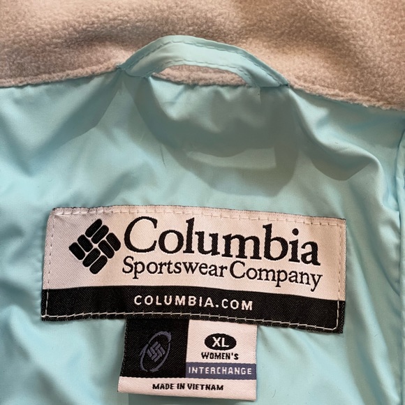 COLUMBIA quilted jacket women’s XL powder blue zip up, zip pockets fleece collar - Picture 9 of 10